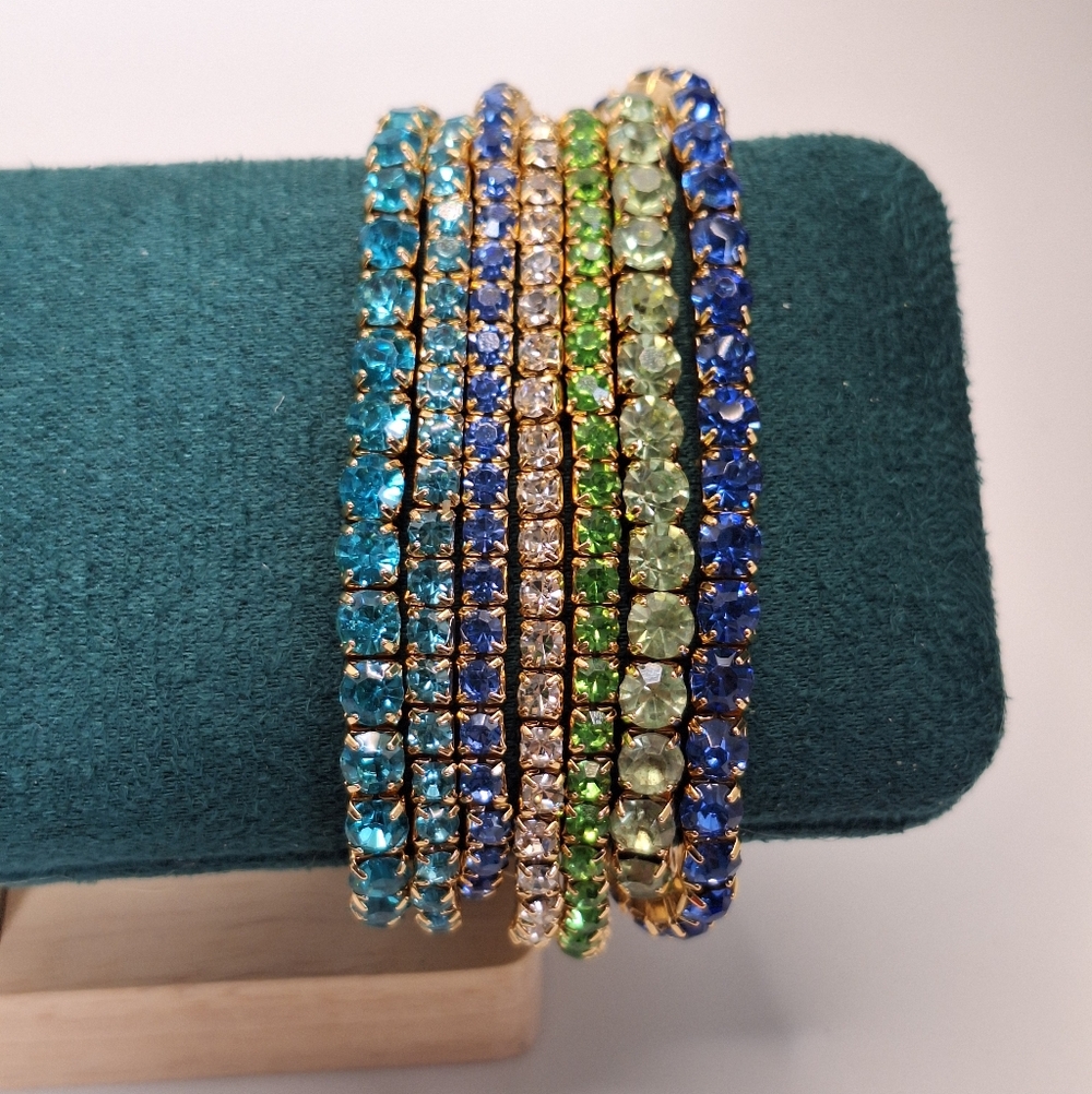 Bijoux Bar Multi-Row Crystal Stretch Bracelet – Gold Tone – NWT